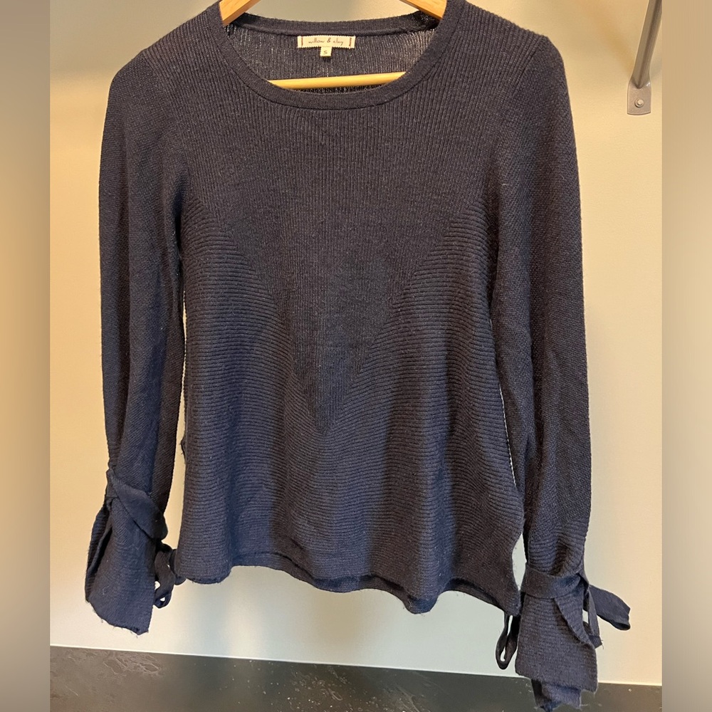 Willow & Clay Navy Flare Sleeve Sweater